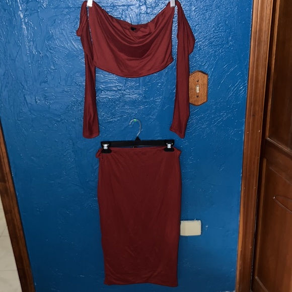 Two piece - Picture 3 of 6